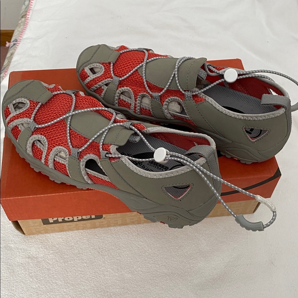 PROPET- Women’s size 9, wide 2E, coral and grey mesh shoes. Brand new in box.